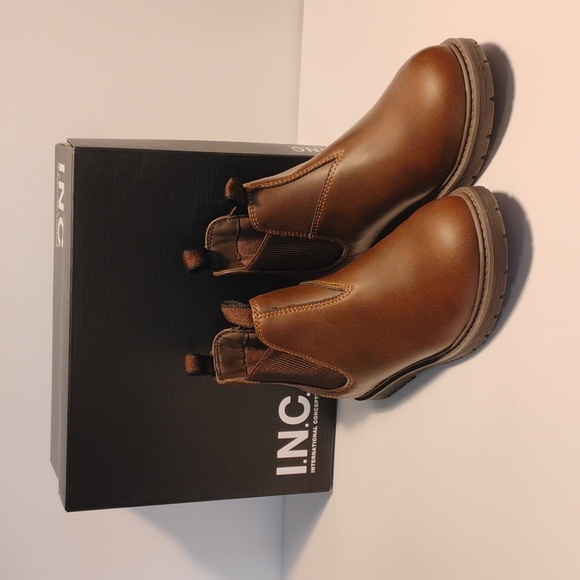 I.N.C. International Concepts Women's Size 4 Brown River Ankle Boots New In Box - Picture 2 of 10